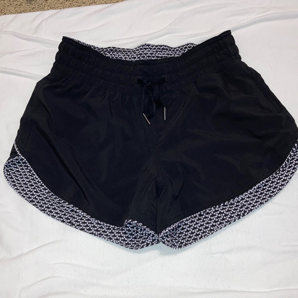 Lulu lemon reversible shorts. Size 4